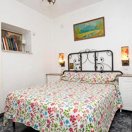 2 Bedroom Beautiful In *