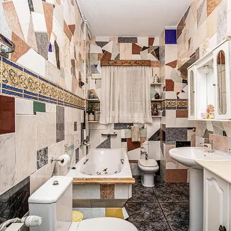 2 Bedroom Beautiful In 公寓 比德雷雷斯